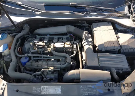 2010 Volkswagen Gti 2-Door z USA, uszkodzony, nr VIN WVWFD7AJ2AW154240